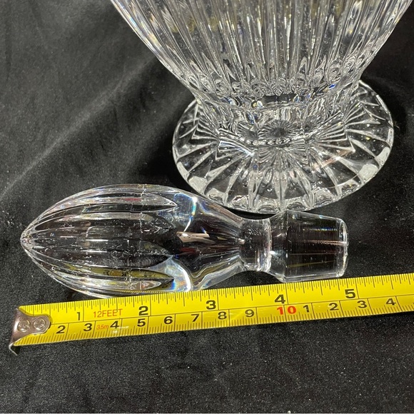 Fifth Avenue Crystal Decanter - Picture 13 of 14